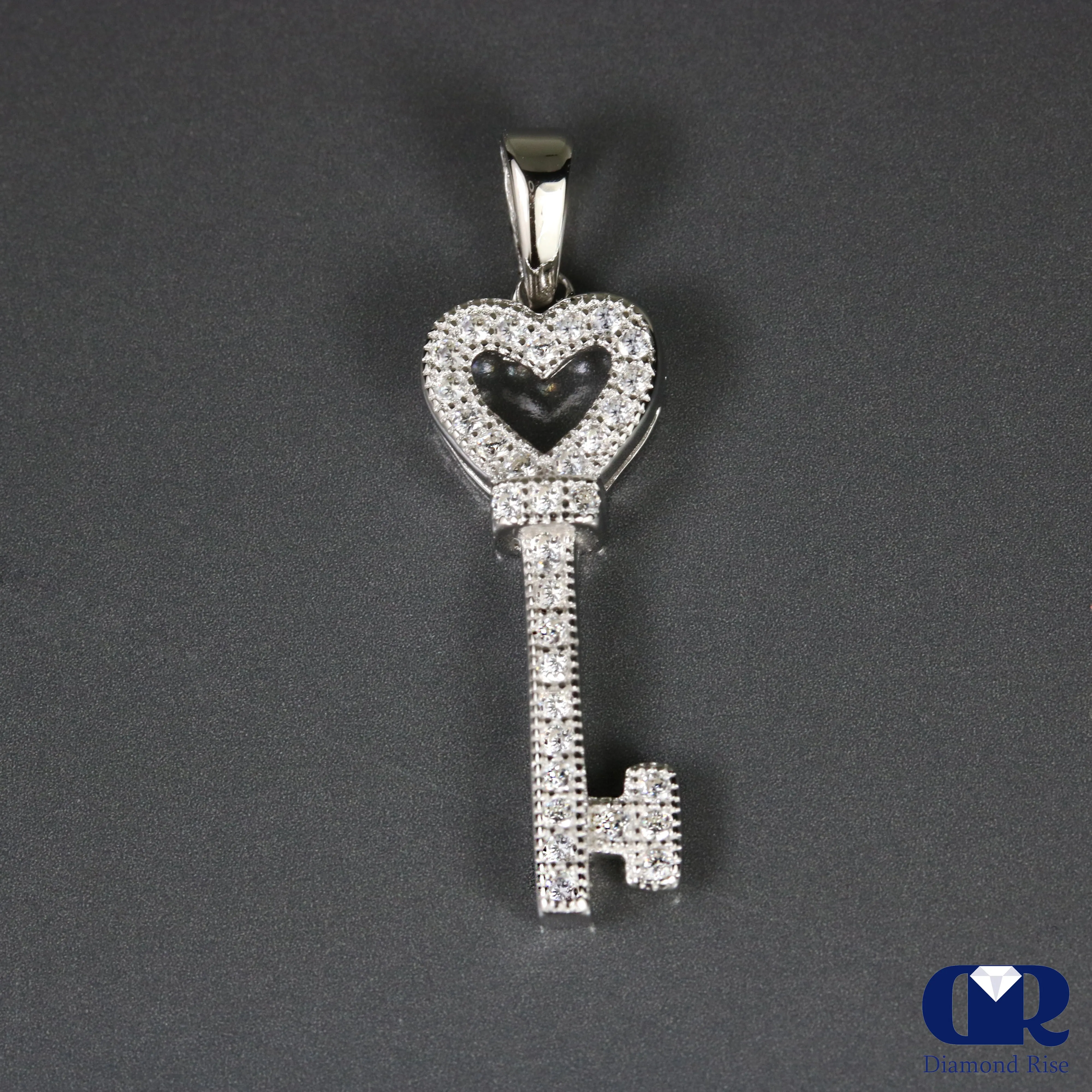 0.16 Ct Heart Shape Key Pendant Necklace 14K Gold With 16" Chain