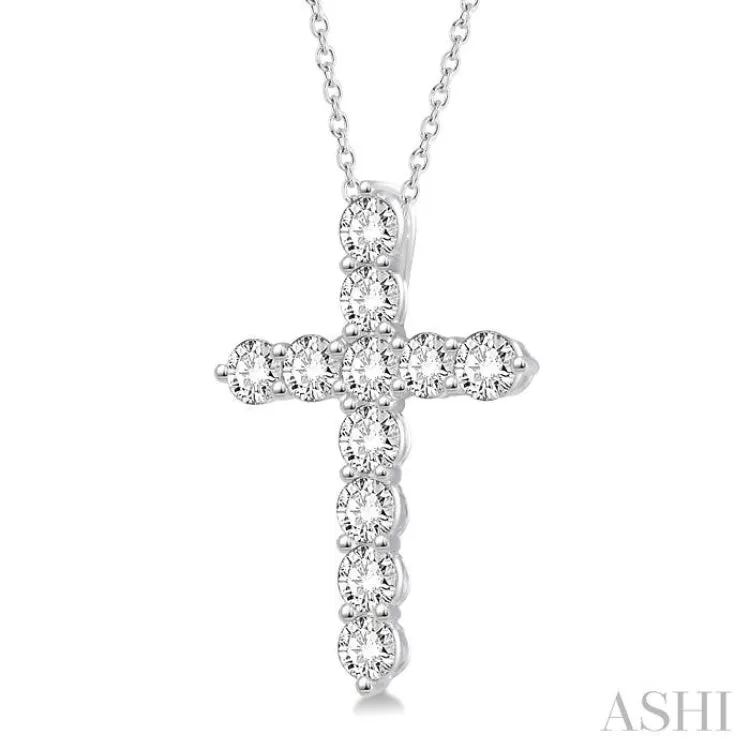 2 Ctw Round Cut Diamond Cross Pendant in 14K White Gold with Chain