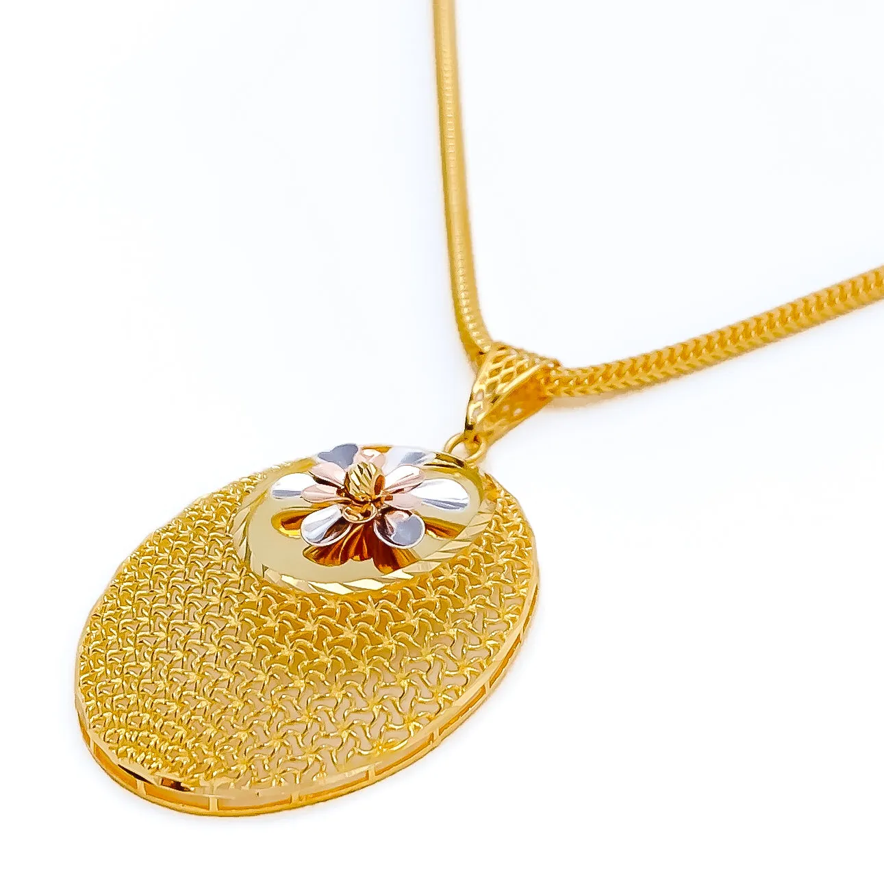 Attractive Floral Oval 22K Gold Mesh Pendant