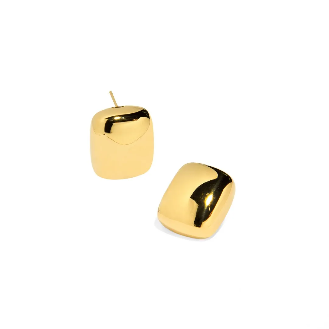 BOLD SQUARE GOLDEN EARRINGS