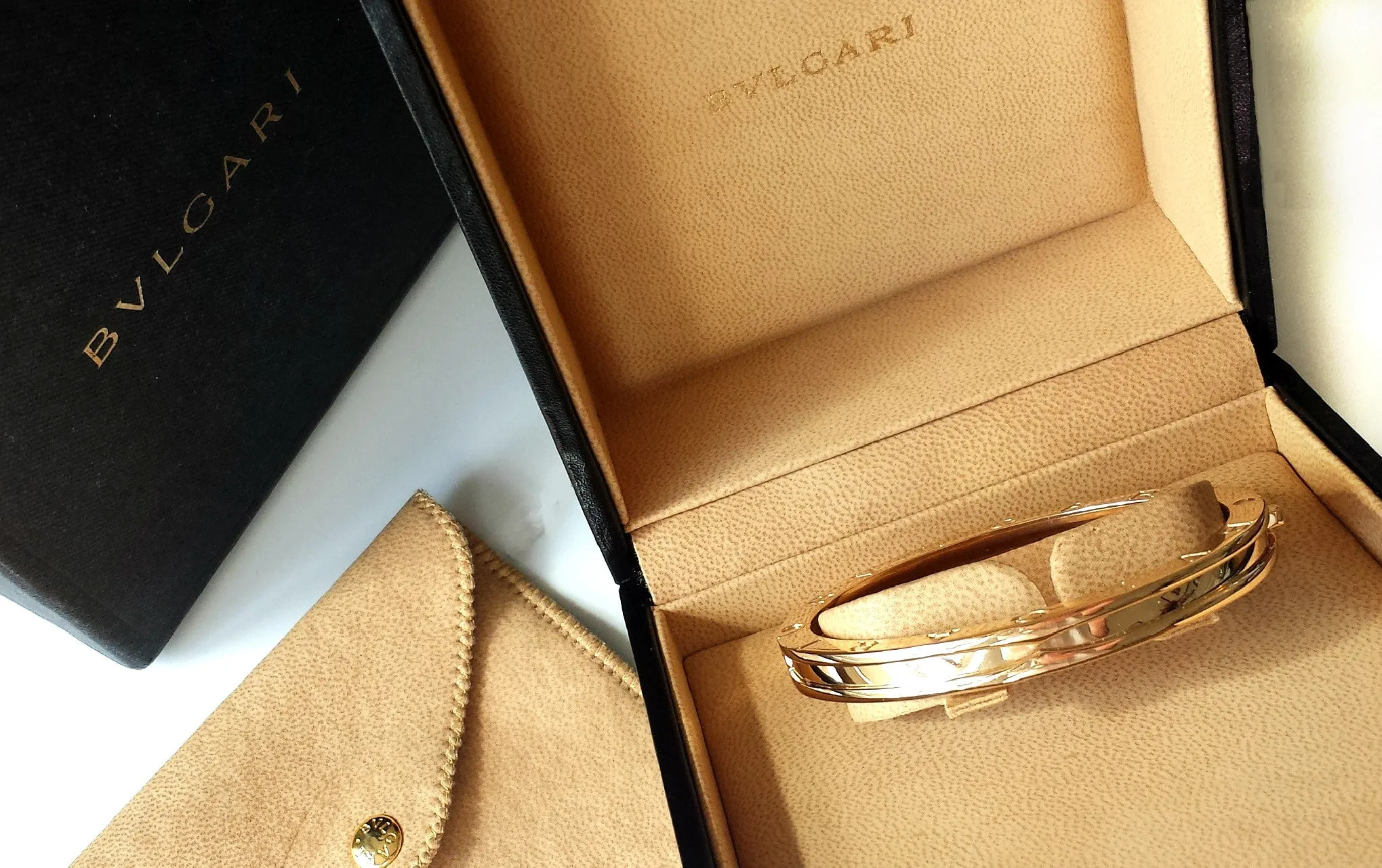 Bulgari Bvlgari B.Zero1 18k Yellow Gold Bangle with Bag & Box