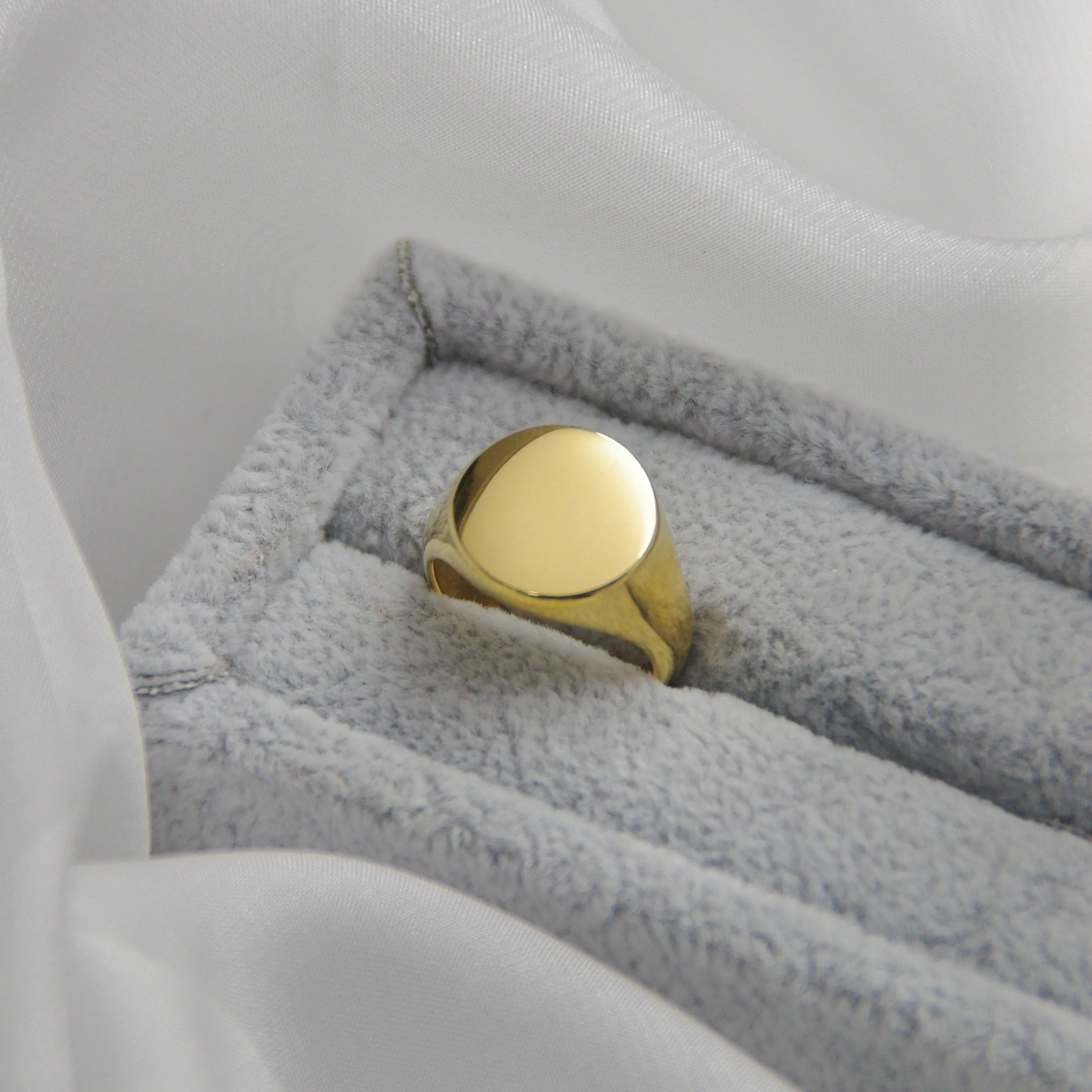 Circle Signet Ring