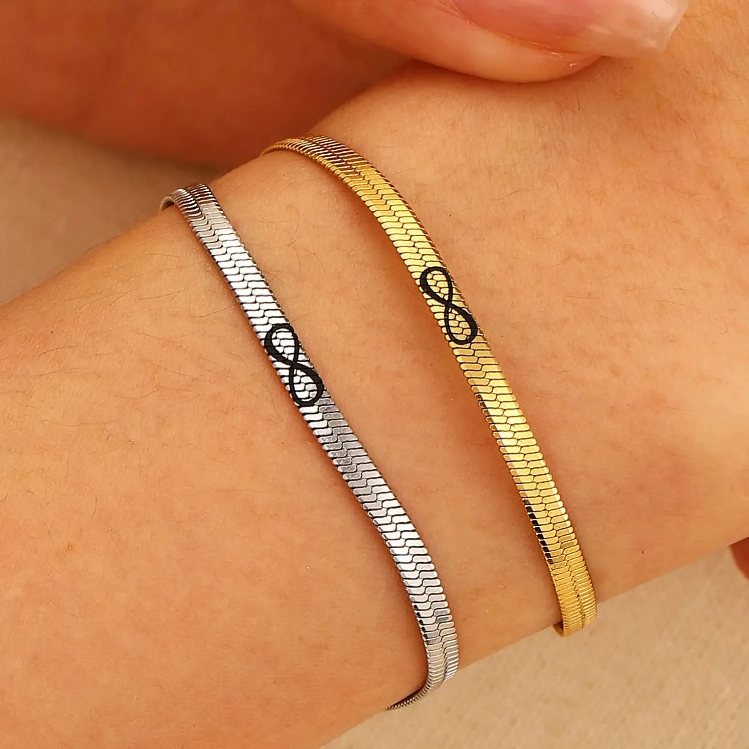 Couple Snake chain Infinity Bracelet Set (Pack of 2)