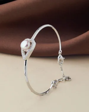 Elegant and classy Pearl Bangle