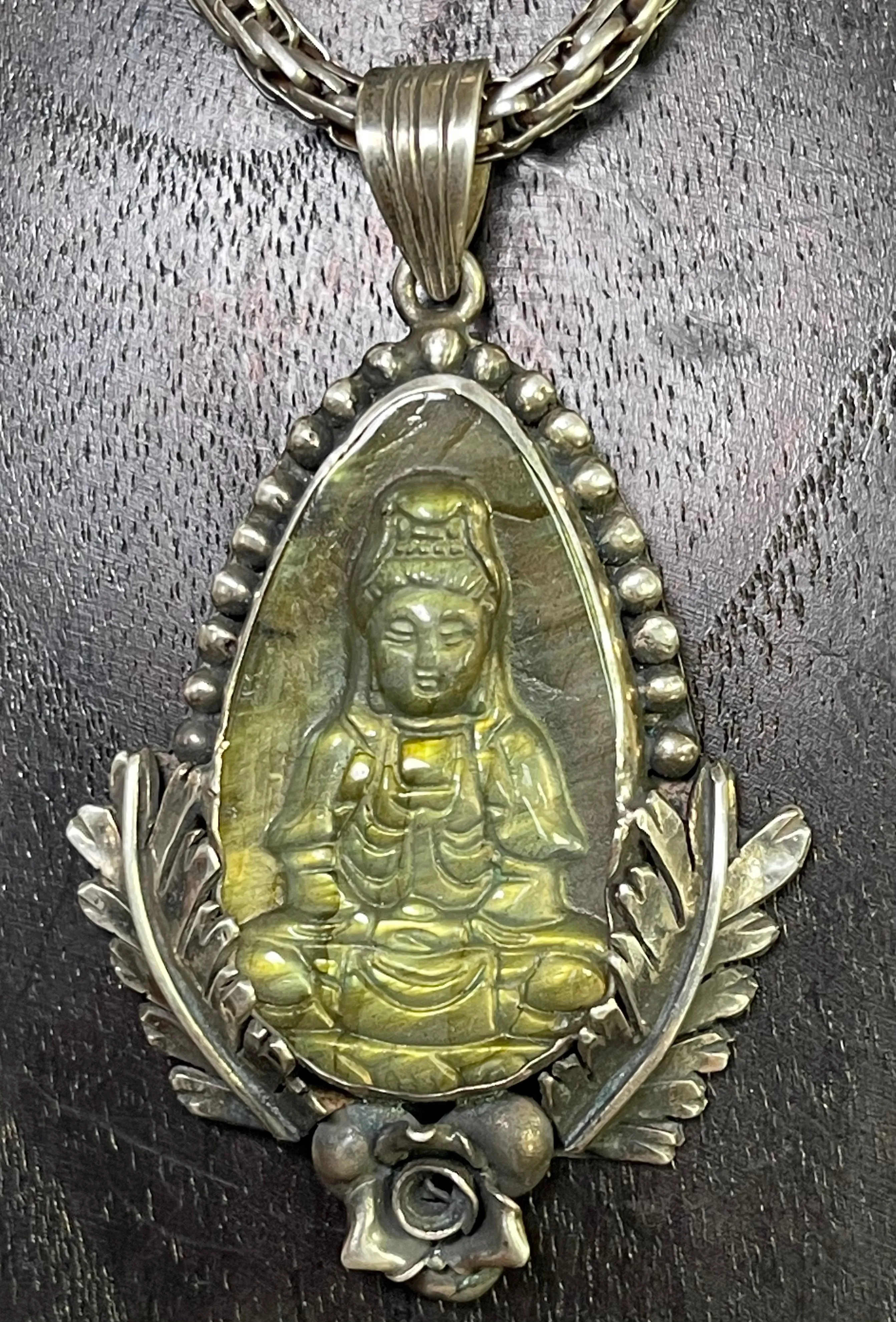 Labradorite Quanyin Pendant