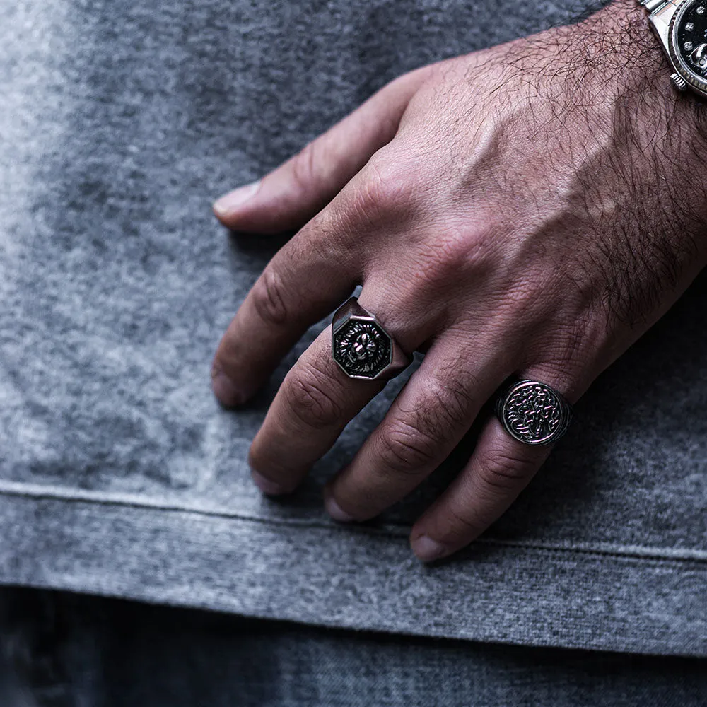 ROUND FRIENDSHIP TREE OF LIFE SIGNET RING