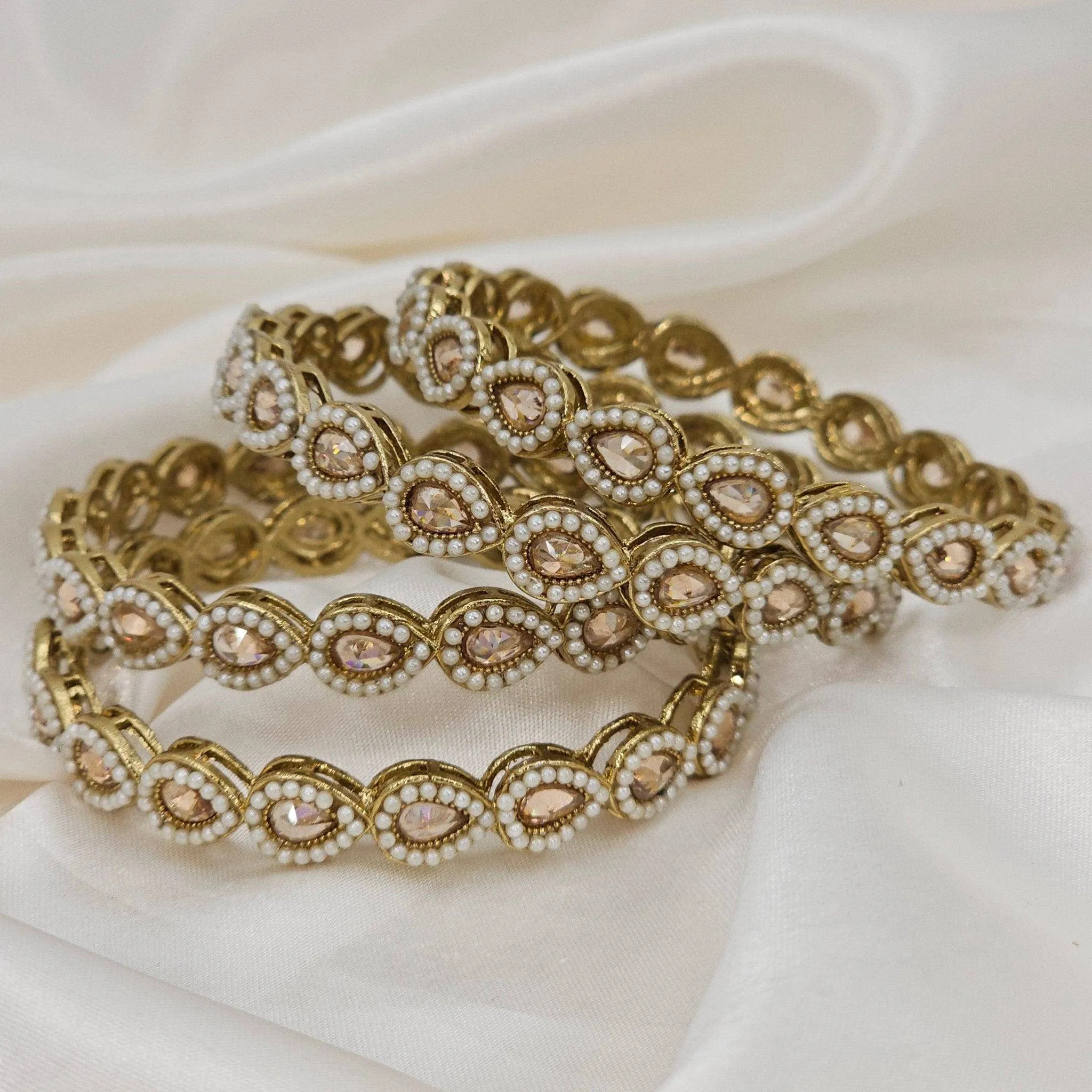 Saloni Set of 4 Polki Pearl Bangles - Golden