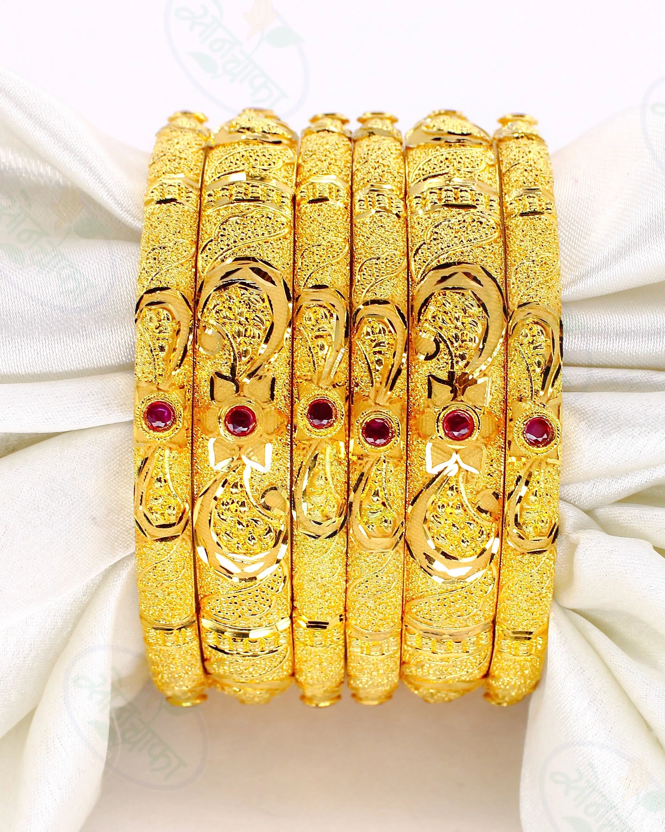 STUNNING GOLD PLATED BANGLES