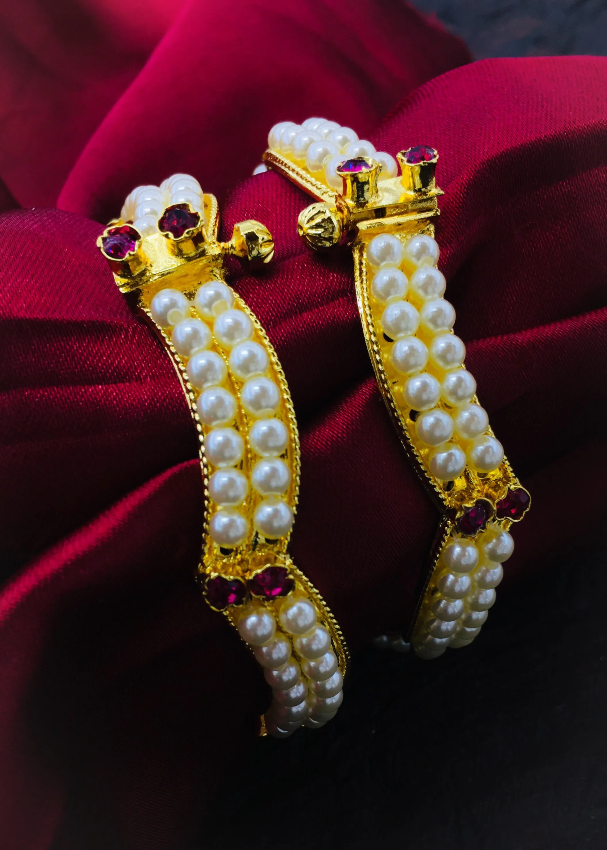 STUNNING MOTI BANGLES